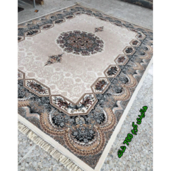 فرش کاشان هالیدی ۷۰۰ شانه کرم